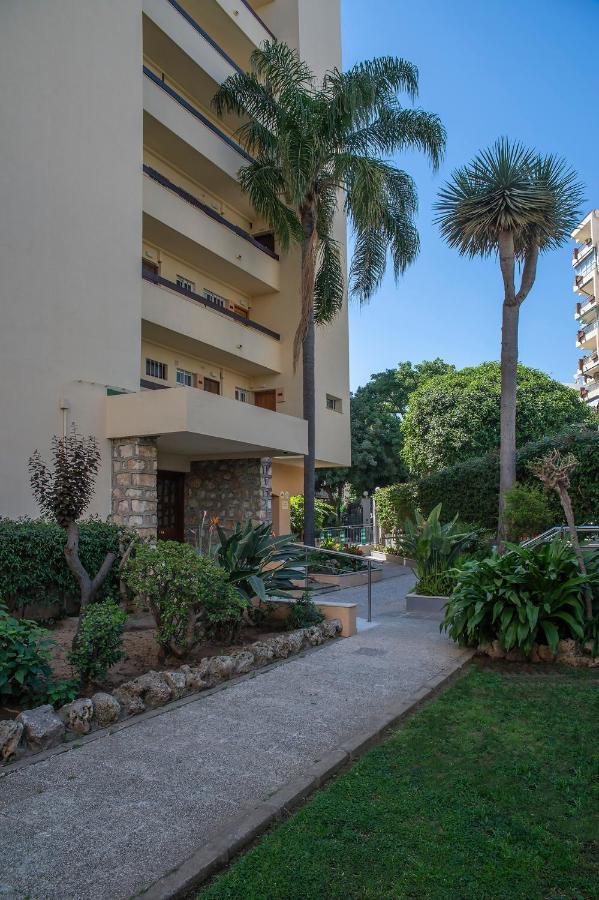 Cibeles...Estudio En El Paseo Maritimo....Wifi Марбелья Экстерьер фото